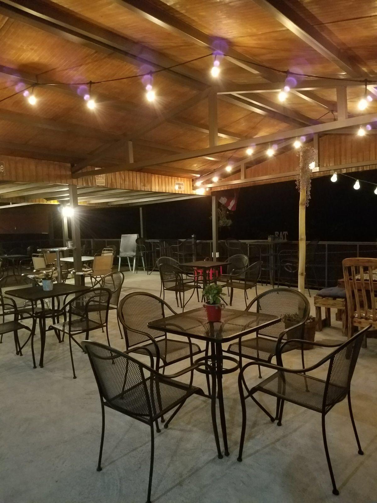 Google owner photo. Attribution: Tablado del Sol Bar & Grill (https://maps.google.com/maps/contrib/116605102390471158814)