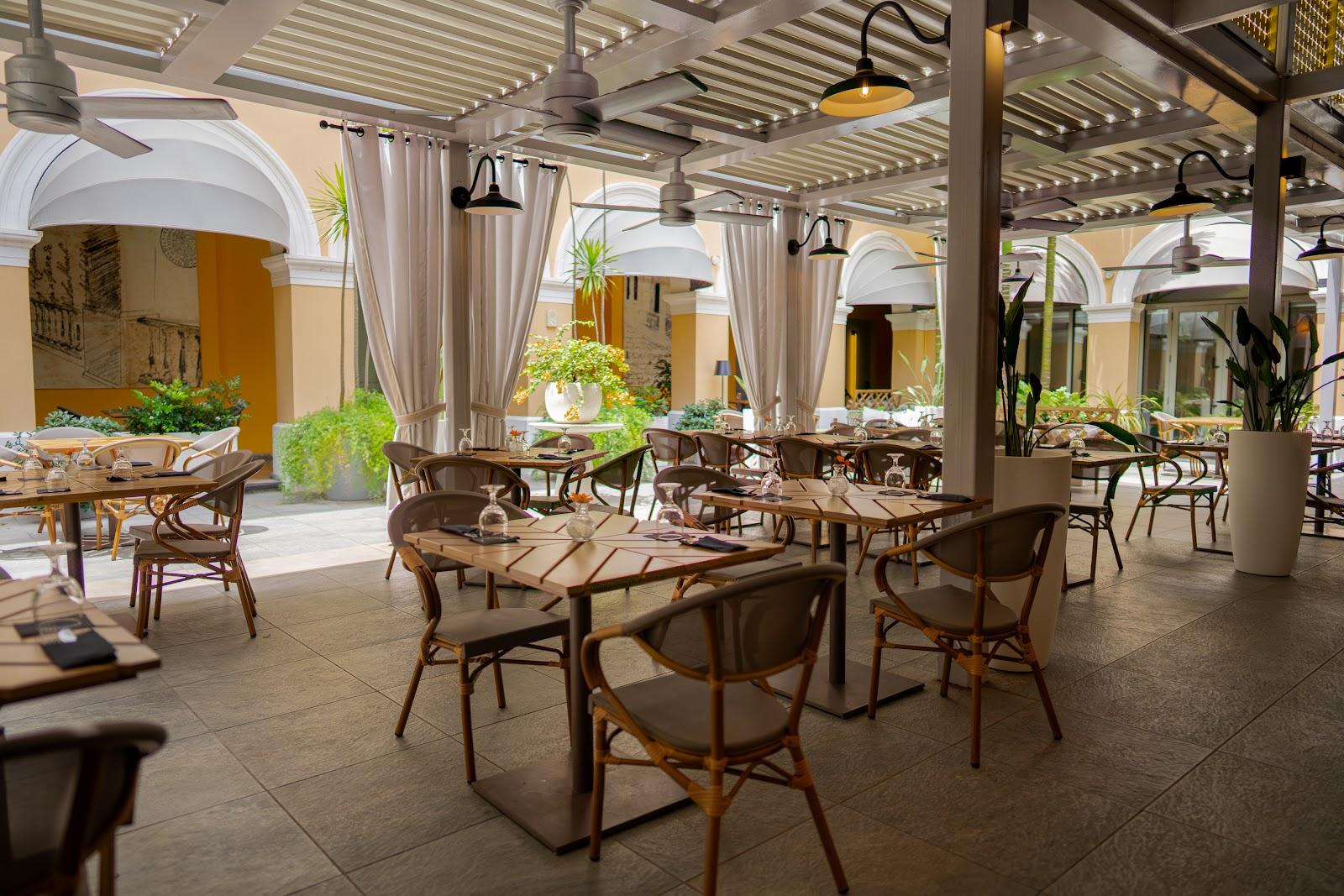 Google owner photo. Attribution: Consular Restaurant & Bar (https://maps.google.com/maps/contrib/100511632613475415948)