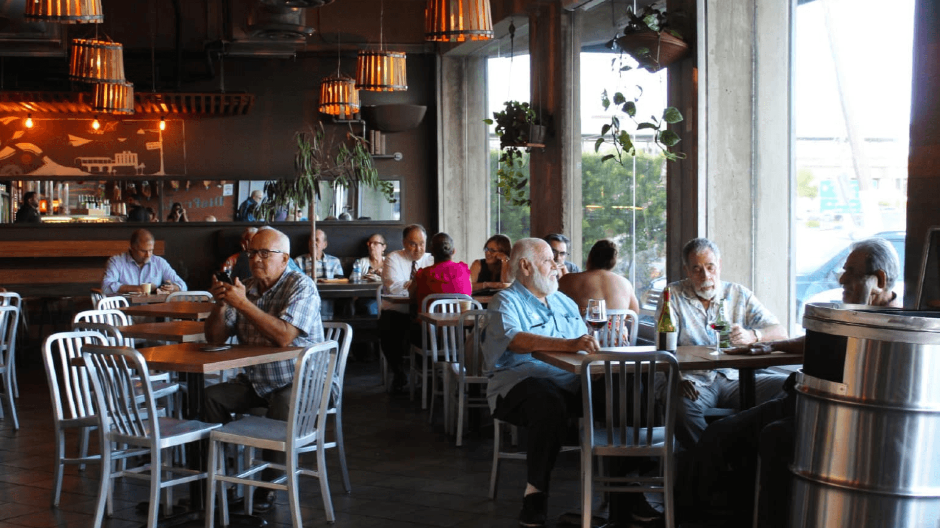 restaurantes-y-coffee-shops-locales-abiertos-tras-el-paso-de-fiona-por-la-isla