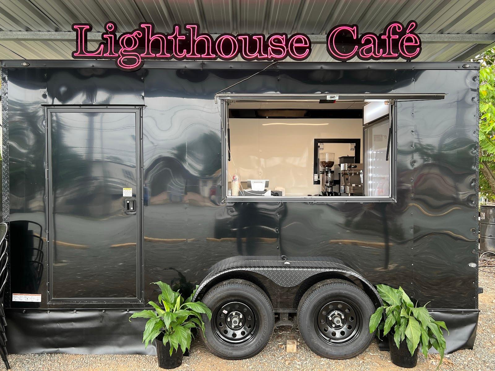 Google owner photo. Attribution: Lighthouse Café (https://maps.google.com/maps/contrib/100670883692976934586)