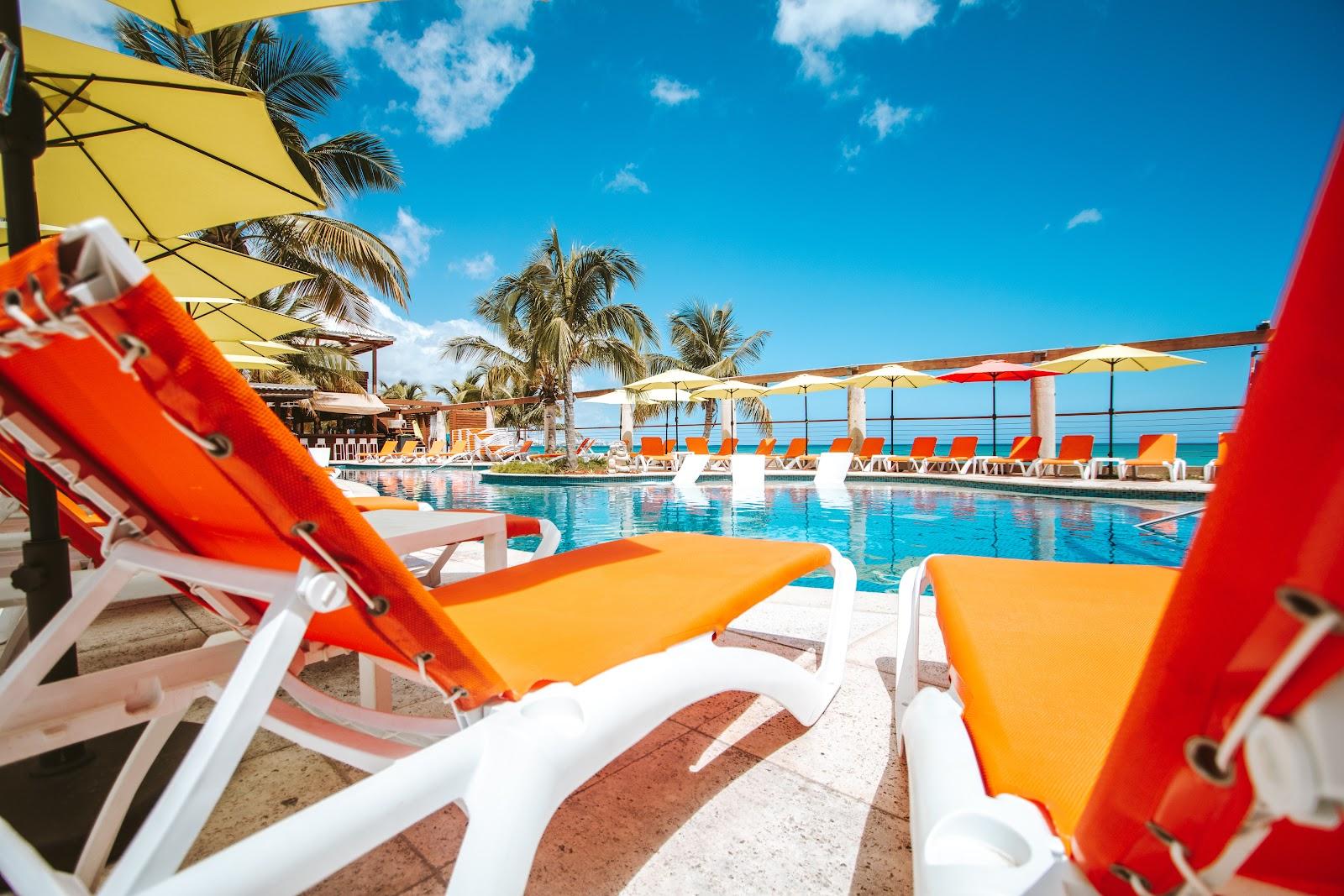 Google owner photo. Attribution: Vivo Beach Club (https://maps.google.com/maps/contrib/108639756912533012784)