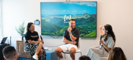 Desde la izquierda, Selymar Colón, directora general de Platea; José Juan Barea, exbaloncelista y actual asistente técnico del Equipo Nacional; y Crystal Díaz, cofundadora de PRoduce y propietaria de la agrohospedería El Pretexto, en Cayey.